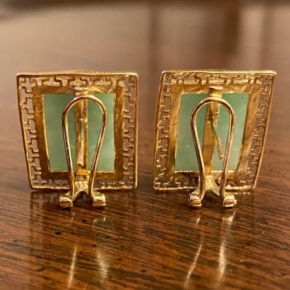 Vintage Jade 14K Solid Gold Earrings - Picture 4 of 8